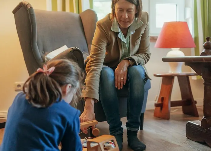 Futterhaus Neben Der Wasserburg Liepen Gielow