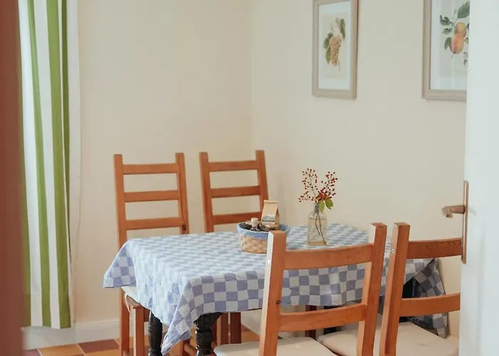 Daire Futterhaus Neben Der Wasserburg Liepen